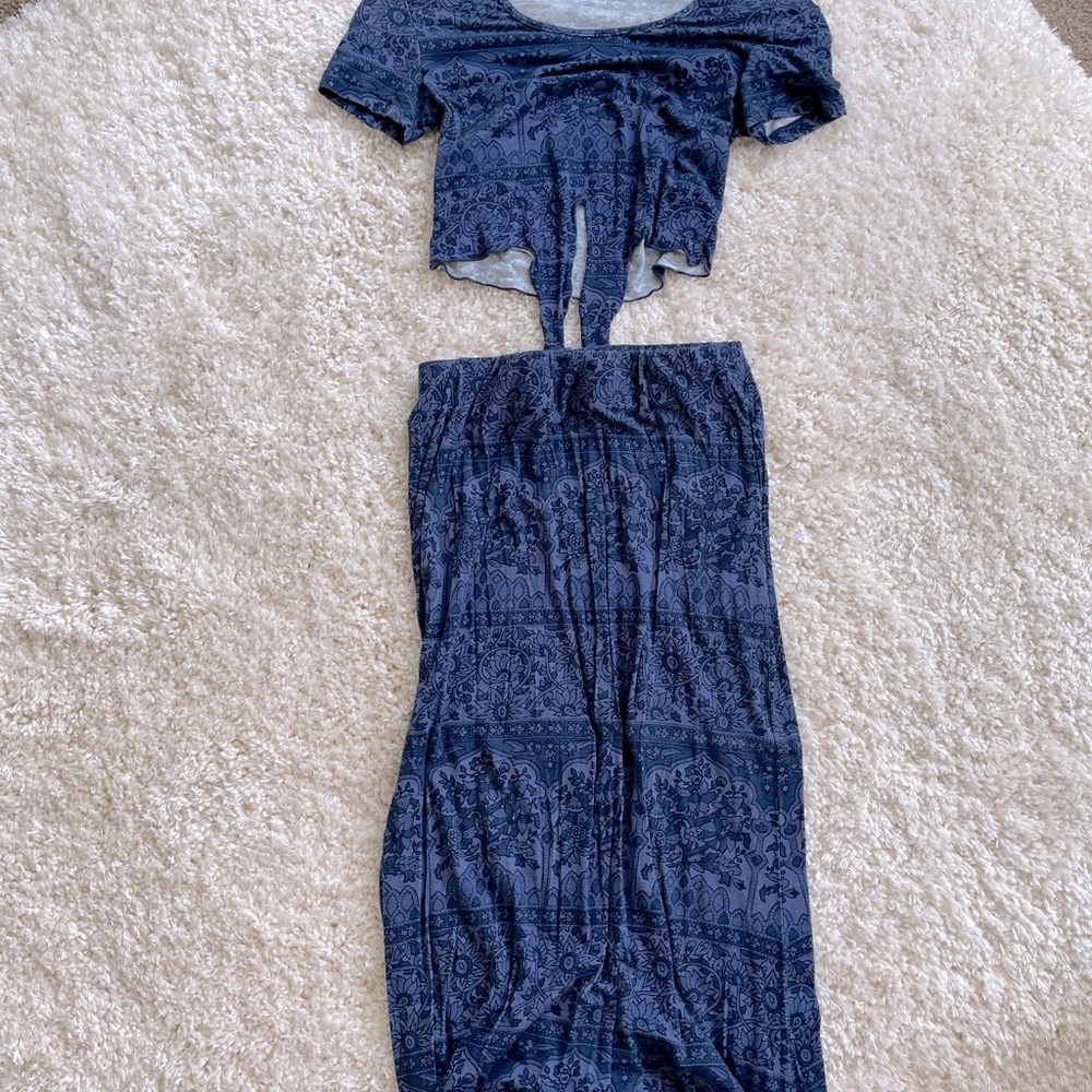 Crop top with long skirt